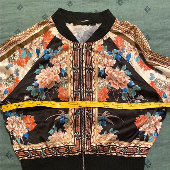 Forever 21 Floral Like “Johnny Was” Bomber Jacket - Picture 9 of 10